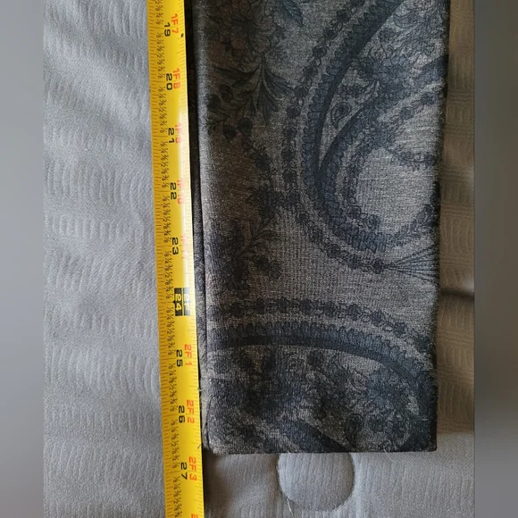 Chico's Fabulously Slimming Jeggings - Gray, Sz 0 - Like New - Picture 8 of 8